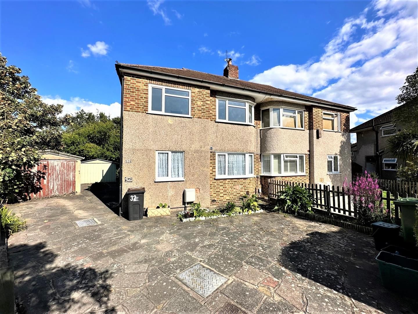 2 bed flat for sale in Transmere Close, Petts Wood Edmund Estate Agents