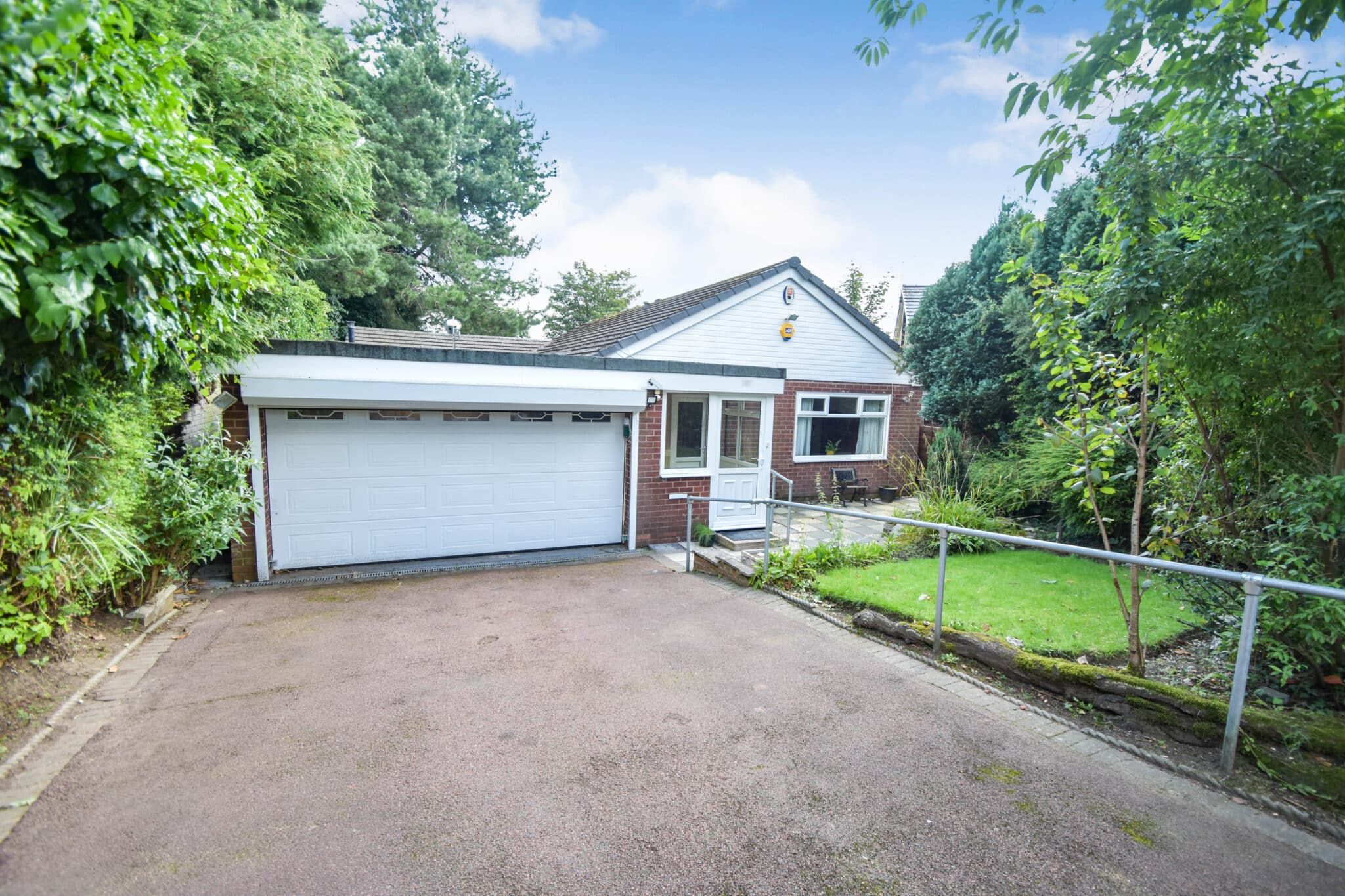 Eight Acre, Whitefield, M45