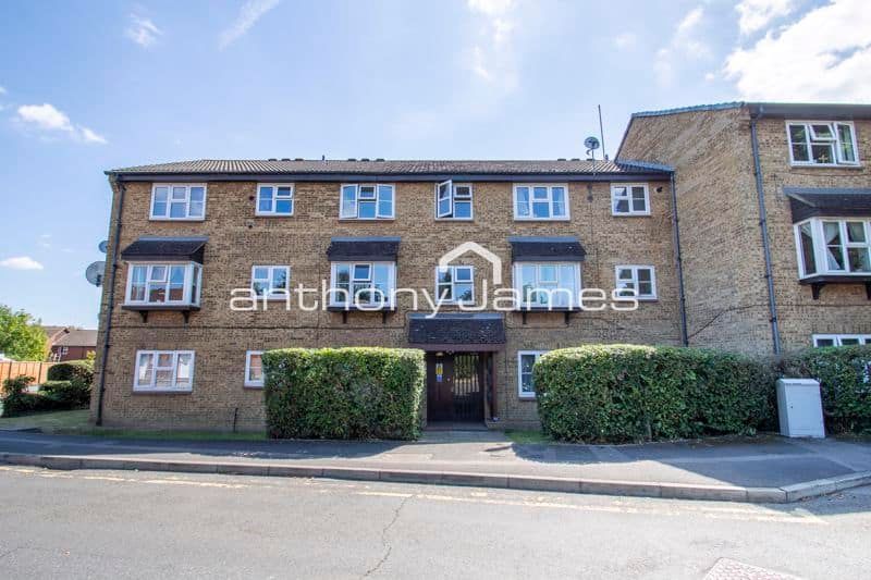 Parish Gate Drive, Sidcup, Kent, DA15