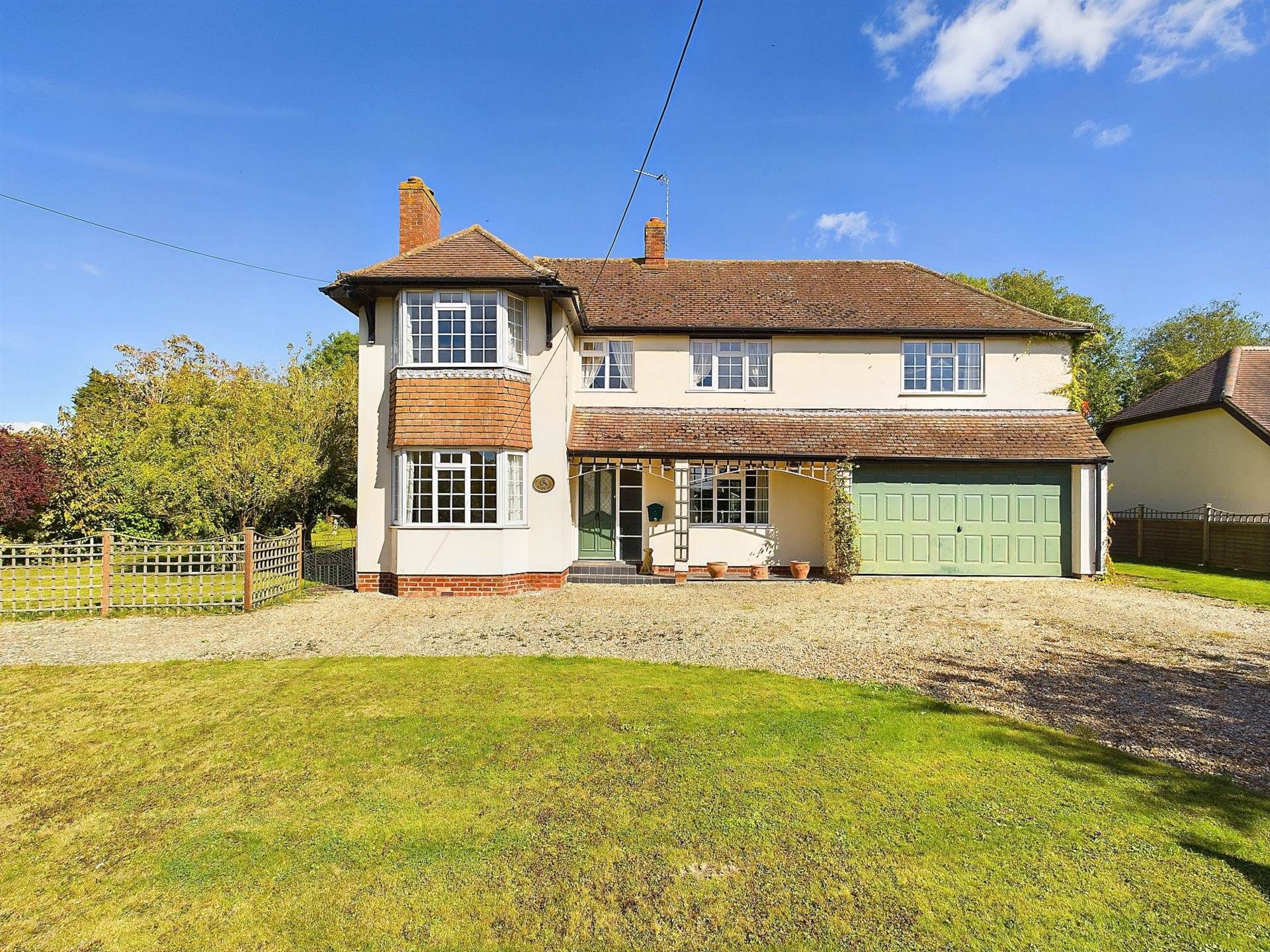 The Lane, Chinnor &#8211; COUNTRY VIEWS