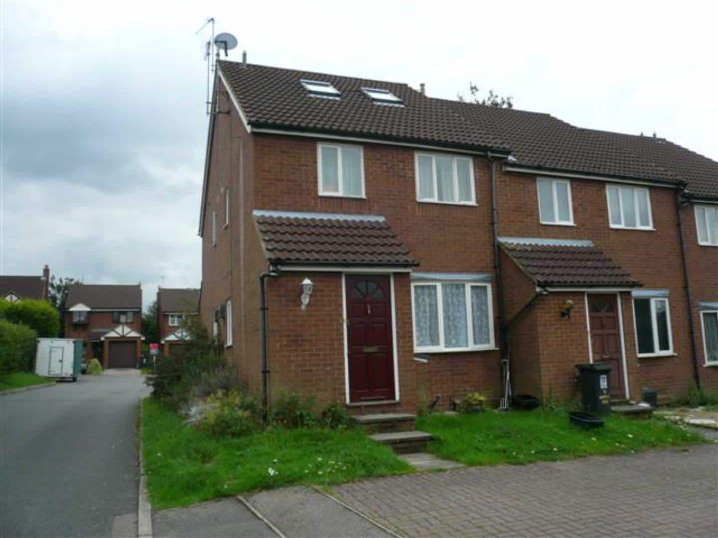 Newell Rise, Hemel Hempstead, Herts, HP3 9UT