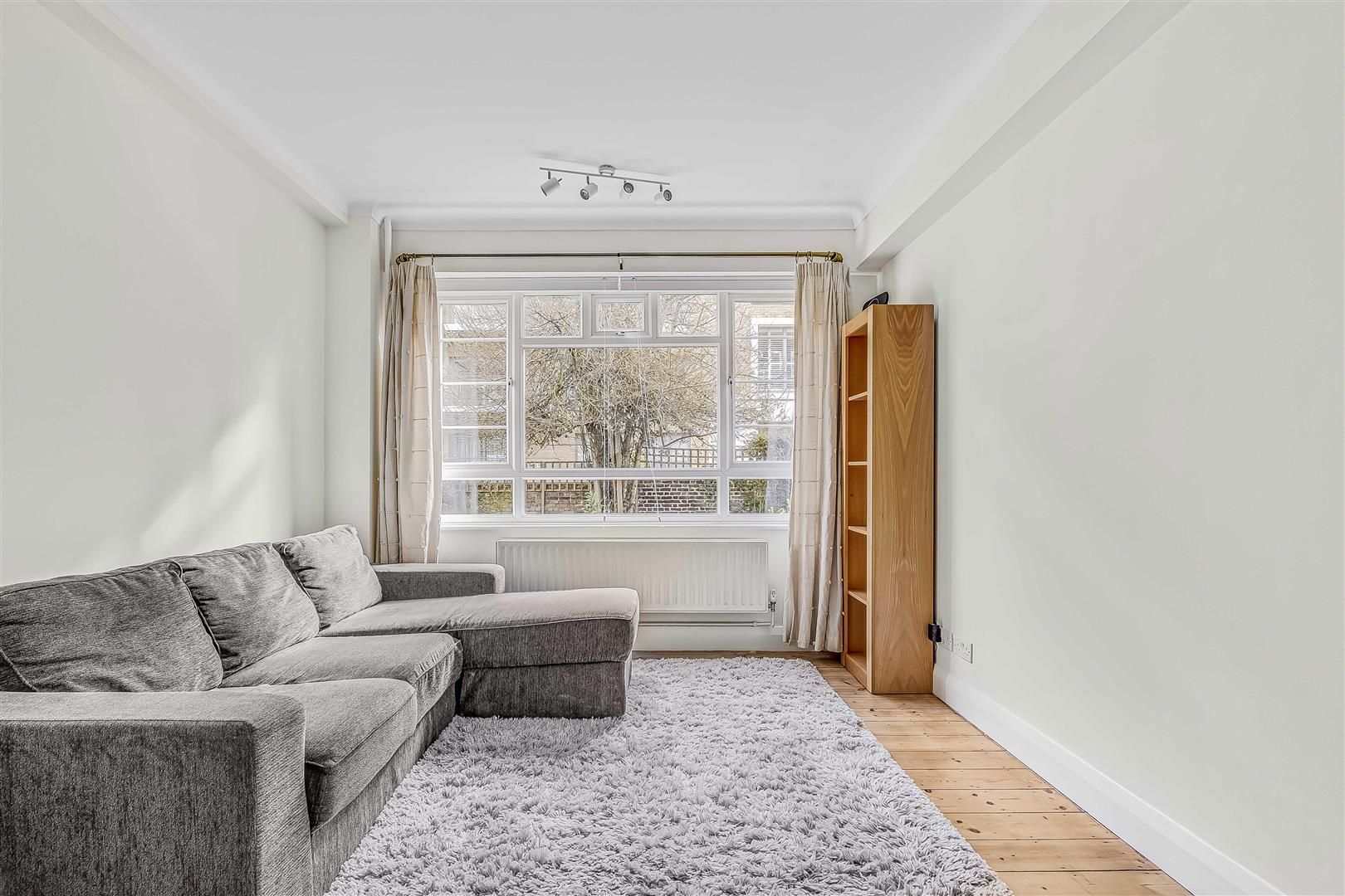 Woodlands Way, Putney, London, SW15 2SY