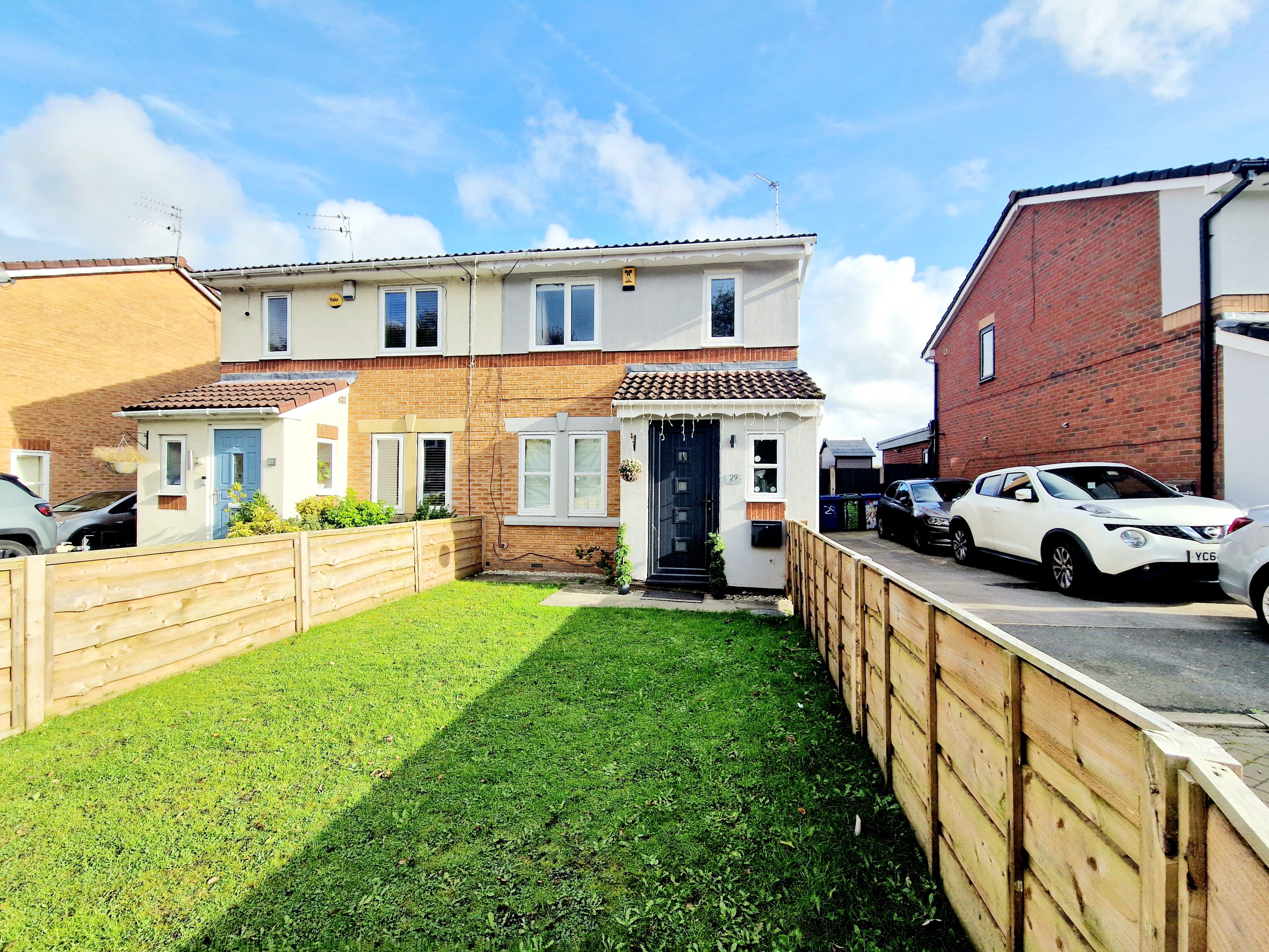 Tamar Close, Whitefield, M45