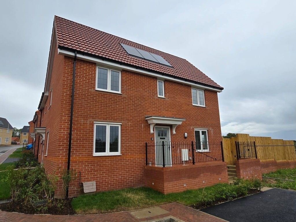 Squirrel Close, Onehouse, Stowmarket, Suffolk, IP14 3EJ