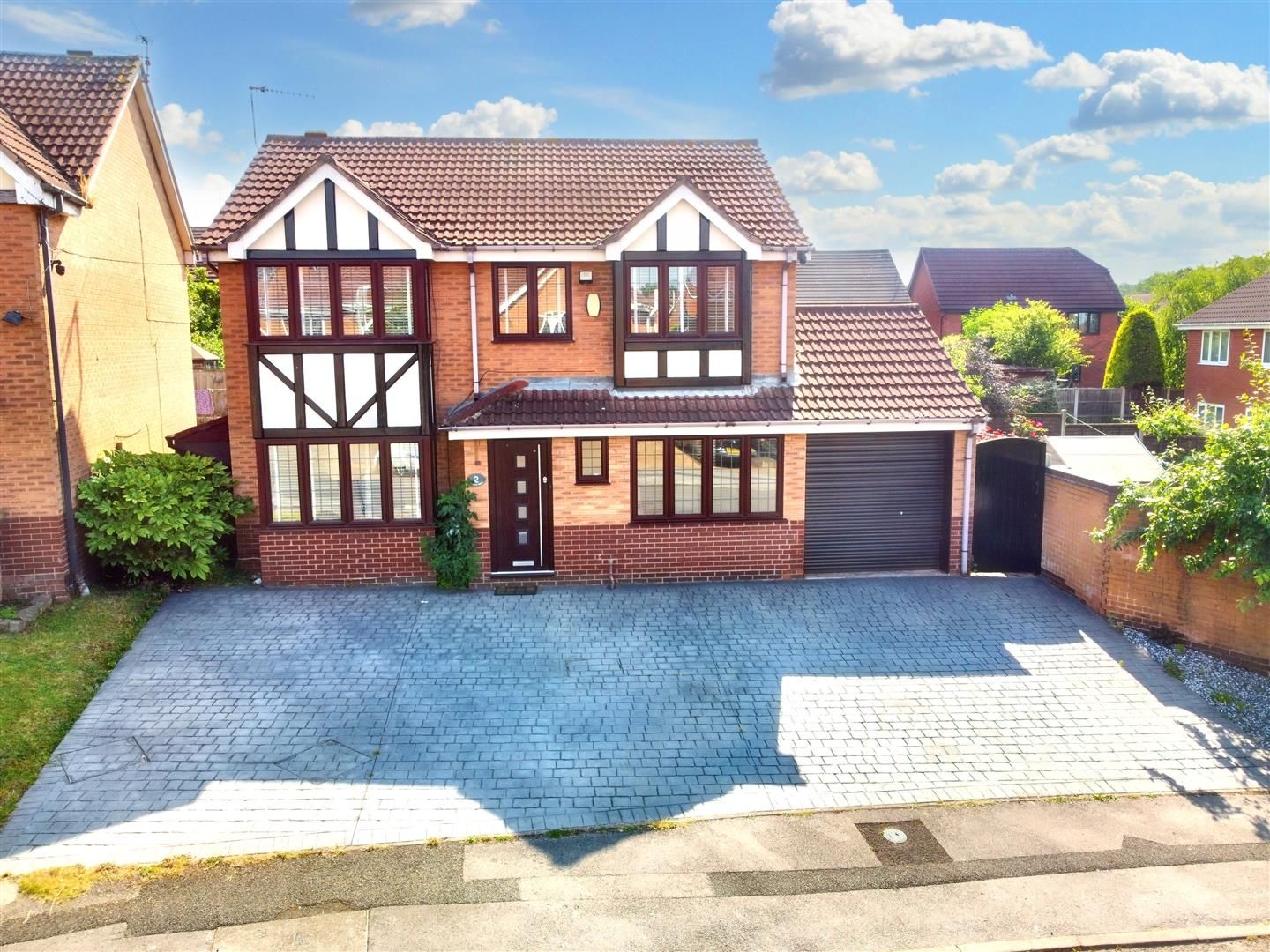 Northolt Drive, Nuthall, NG16 1QX