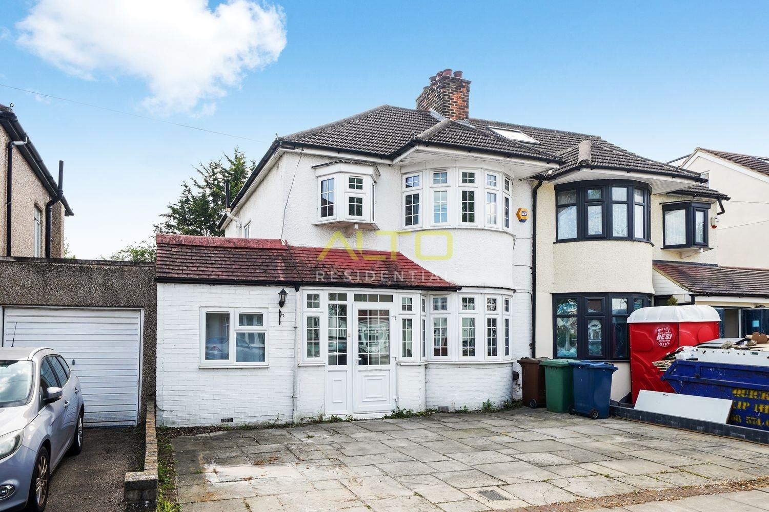 Chestnut Drive, Pinner, Middlesex, HA5 1LY