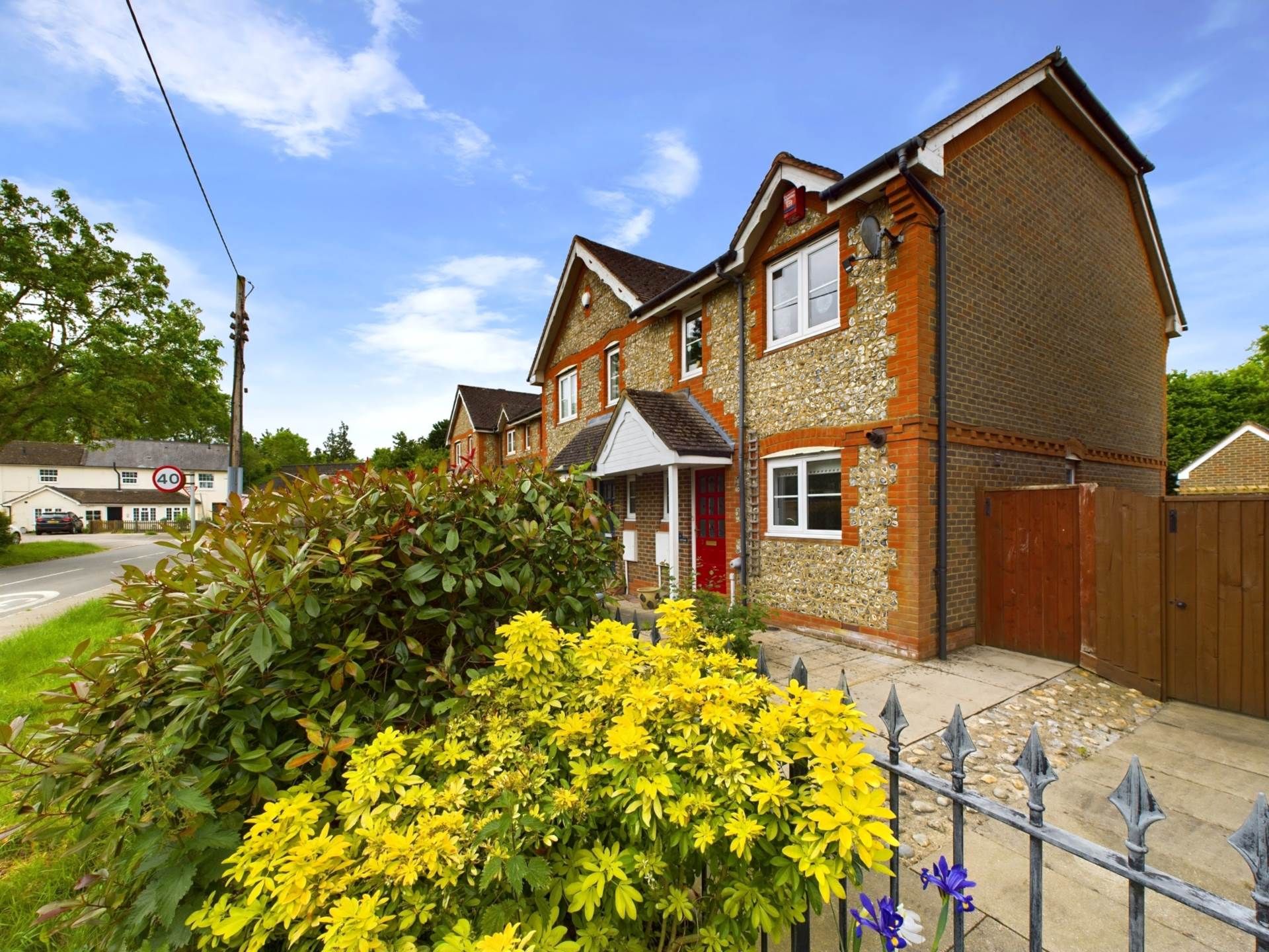 Ivy Close, Longwick