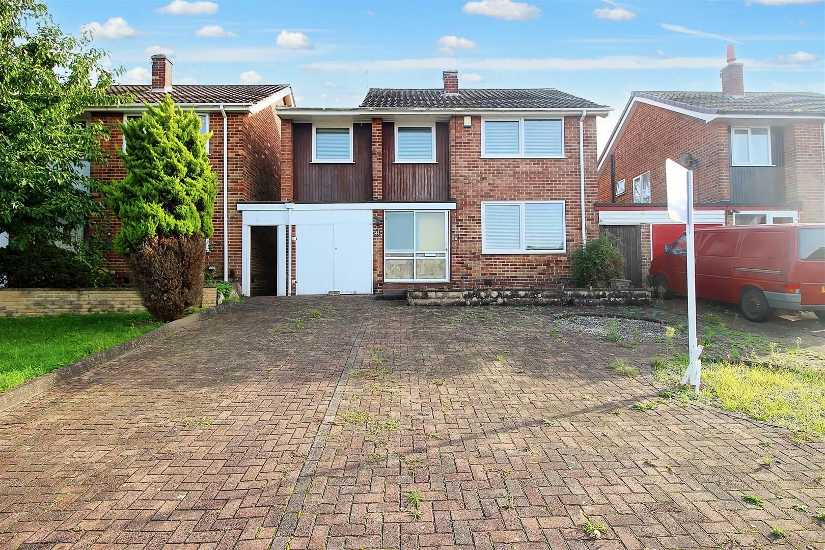 Longleat Crescent, Chilwell, Nottingham, NG9 5ET