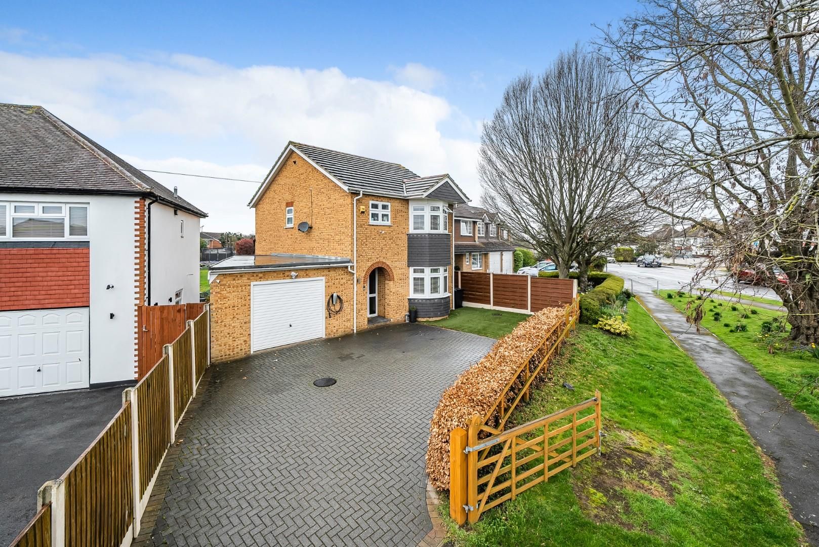 Lunsford Lane, Larkfield, Aylesford, Kent, ME20 6HT