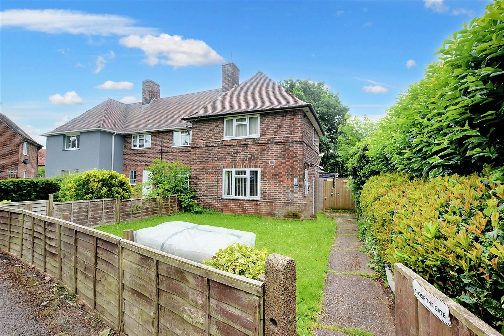 Broxtowe Lane, Aspley, Nottingham, NG8 5NF