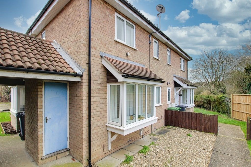 Muntjac Close, Eaton Socon, St. Neots, PE19 8QJ