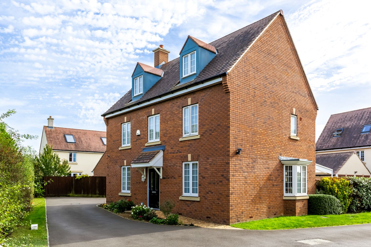 Shorn Brook Close, Hunts Grove, Hardwicke, Gloucester