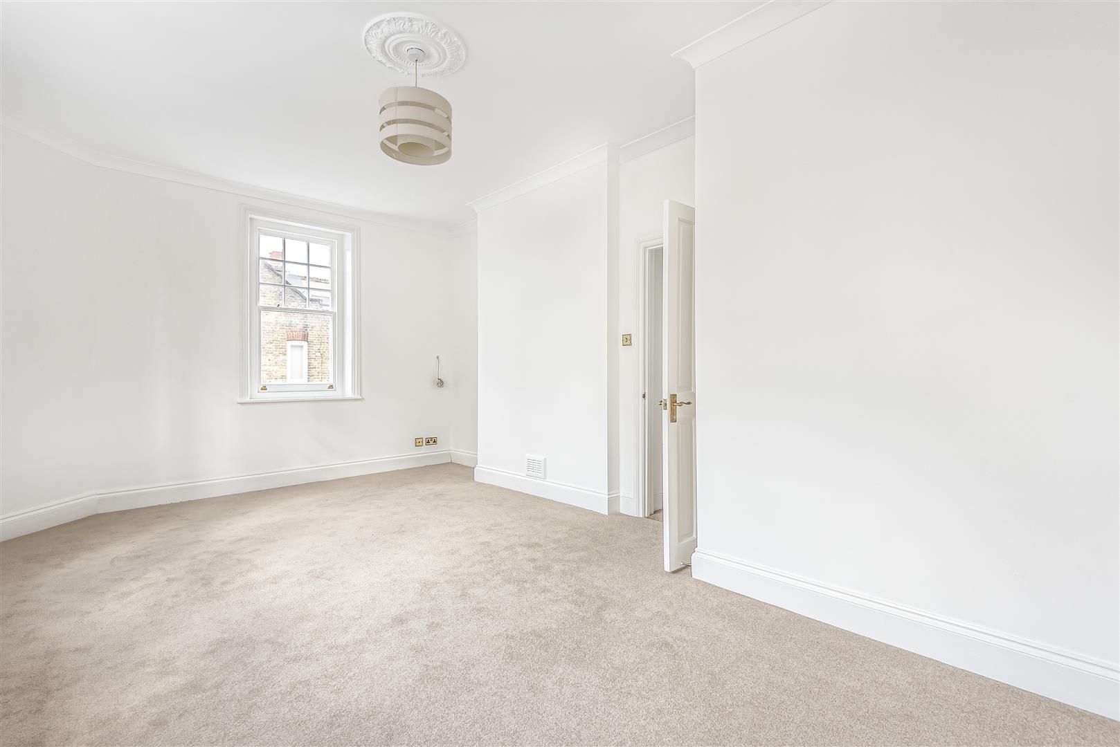 1 bed flat to rent in Sheen Lane, East Sheen, SW14 James Anderson