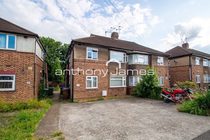 Eversley Avenue, Barnehurst, Kent, DA7