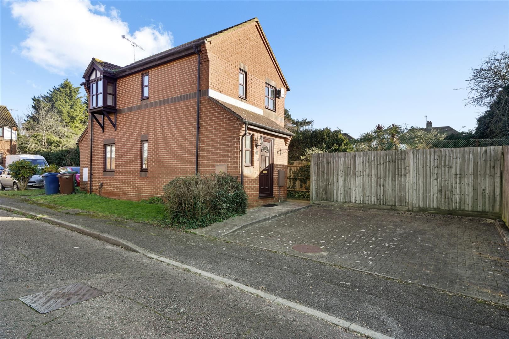 Grovelands Close, Harrow, HA2 8PA