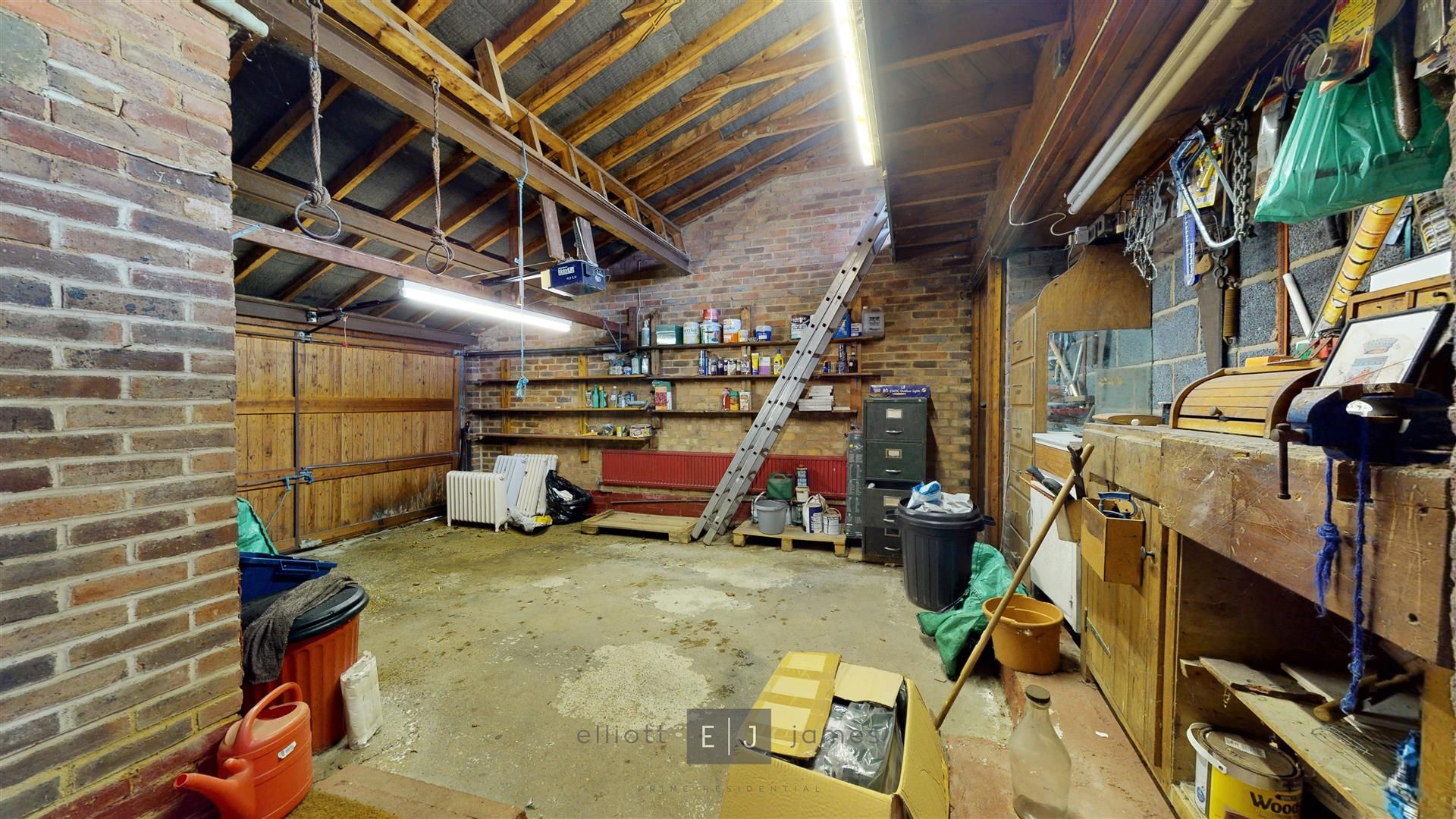 5 bed detached house for sale in Whitehall Lane, Buckhurst Hill