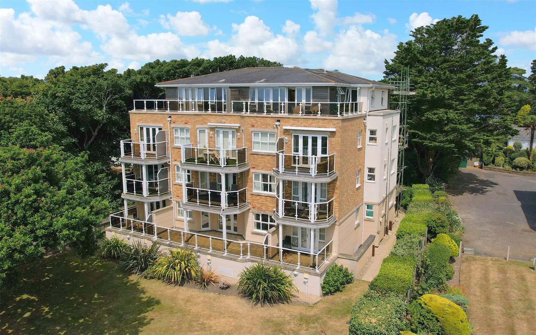 Rothesay Point, Wharncliffe Road, Highcliffe, Christchurch, Dorset, BH23 5DB