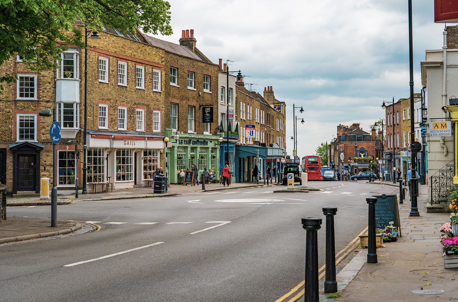 Buying A Property in North London with Hemmingfords