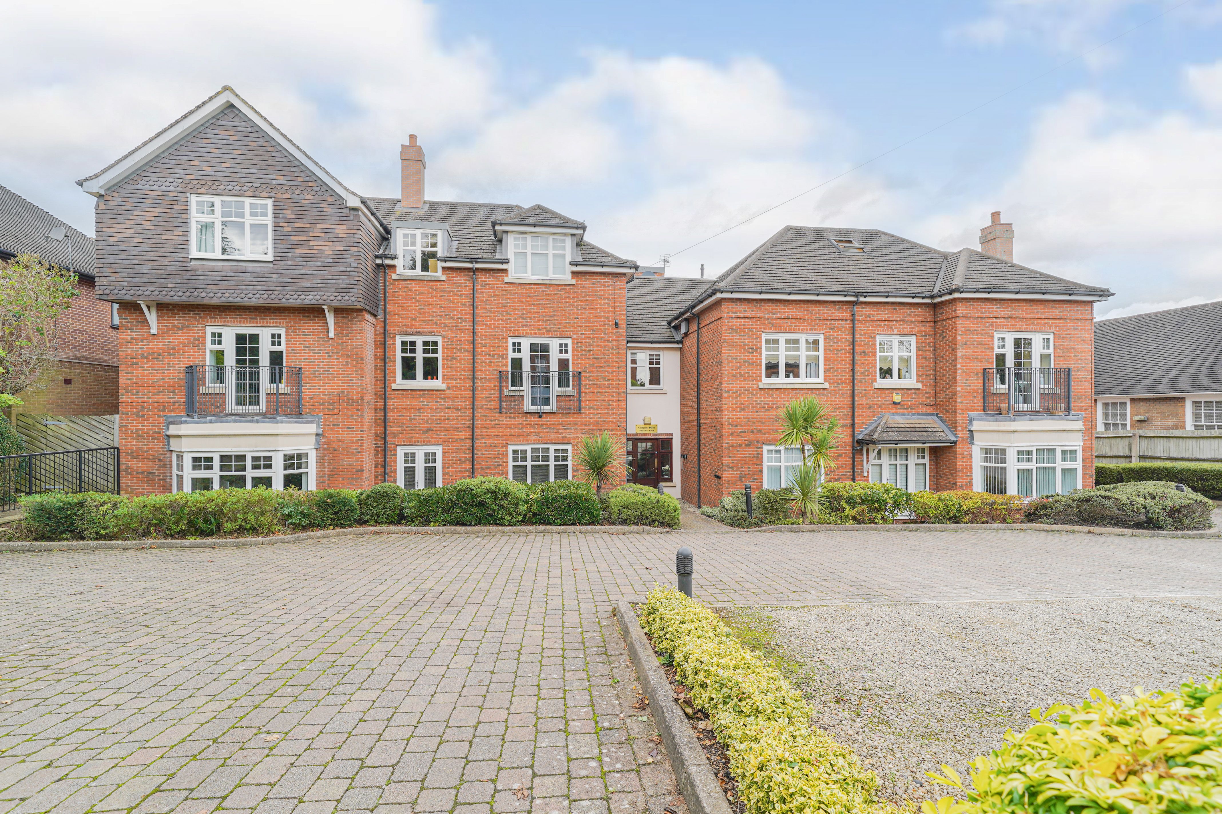 Apartment 3, 240 Station Road, Solihull, Knowle, B93 0ES