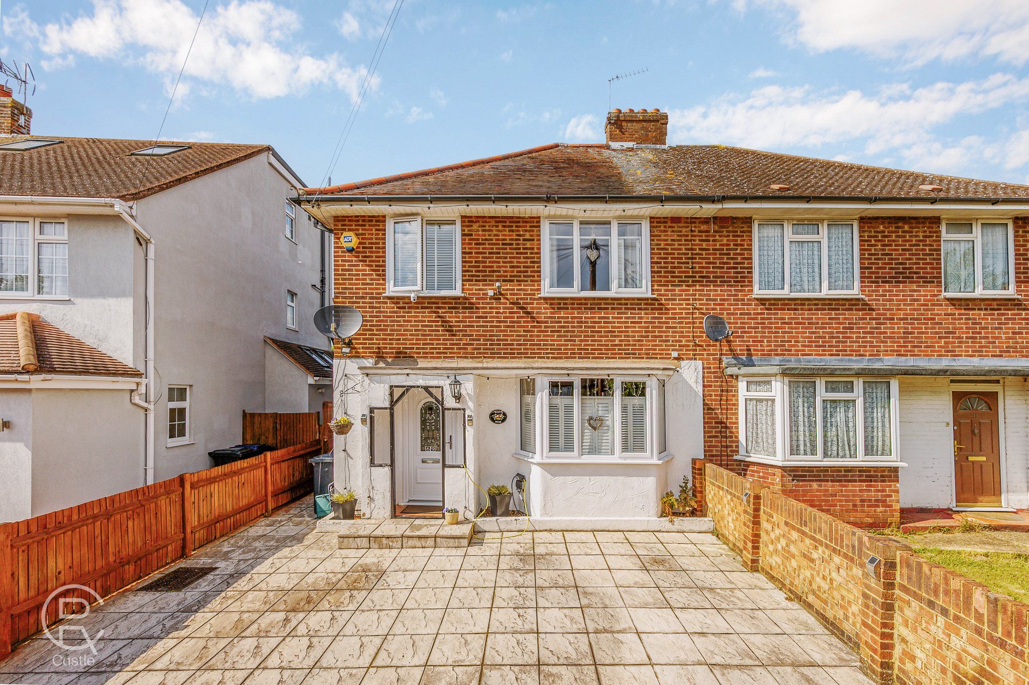 Bournemead Avenue, Northolt, Greater London, UB5 6PX