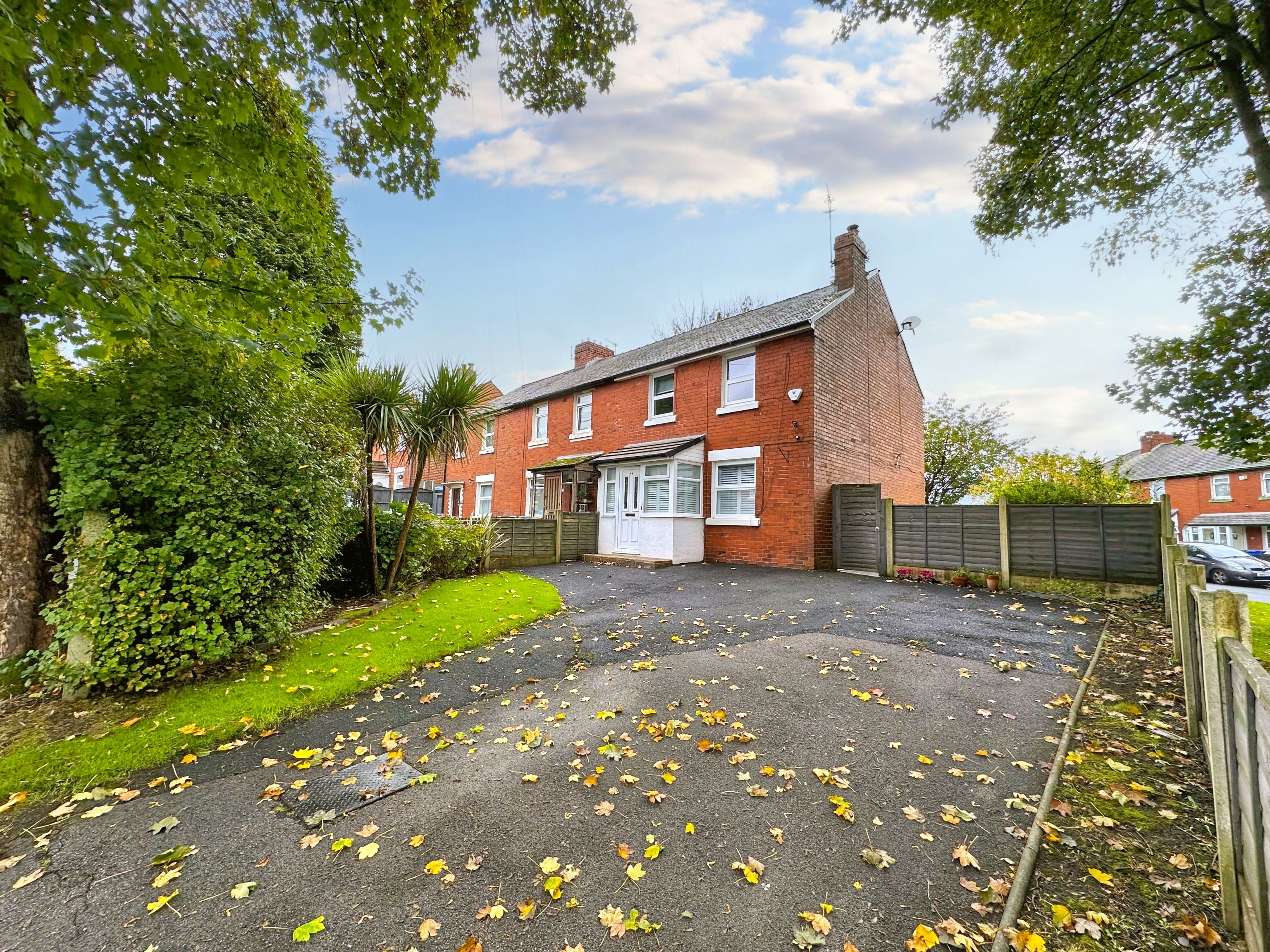 Polefield Hall Road, Prestwich, M25