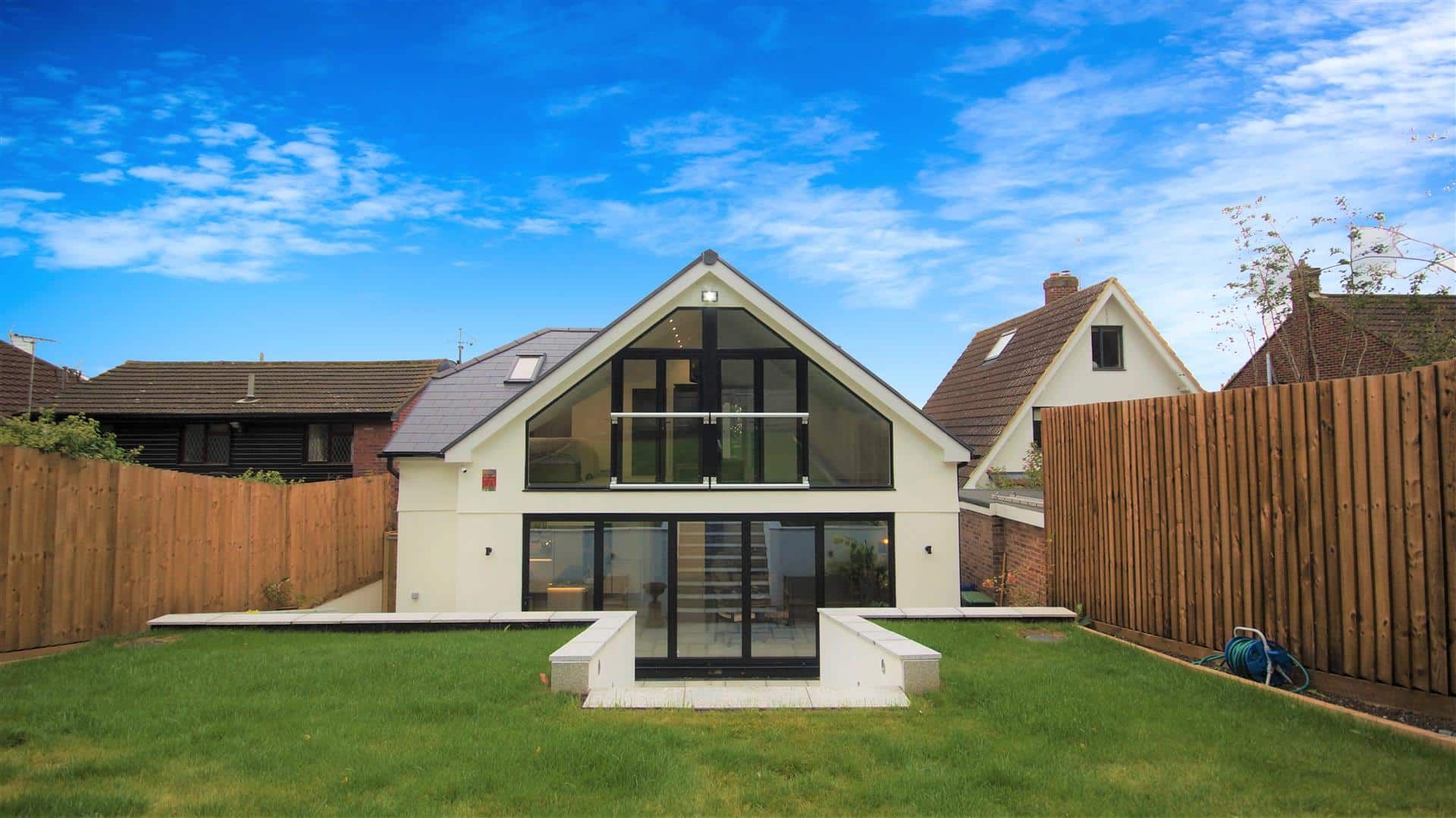 4 bed detached house for sale in Goldings Road, Loughton Elliott