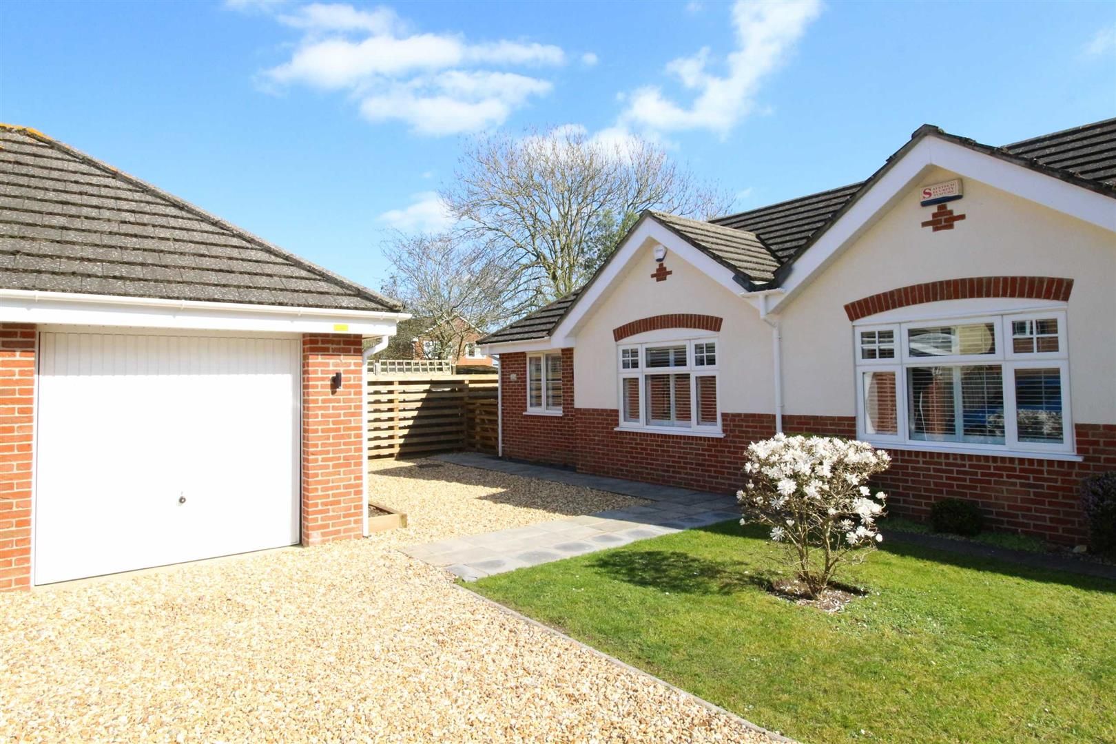 The Hedges, Ashley, New Milton, Hampshire, BH25 5GP