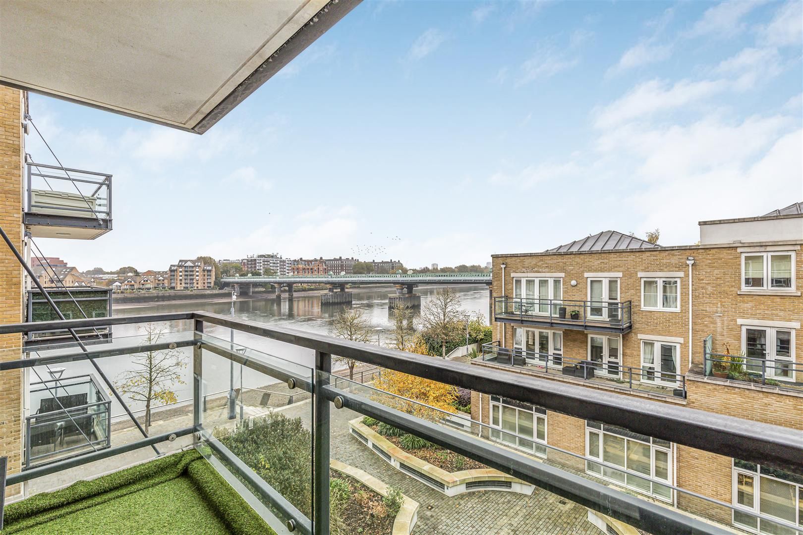 25 Brewhouse Lane, London, SW15 2JX