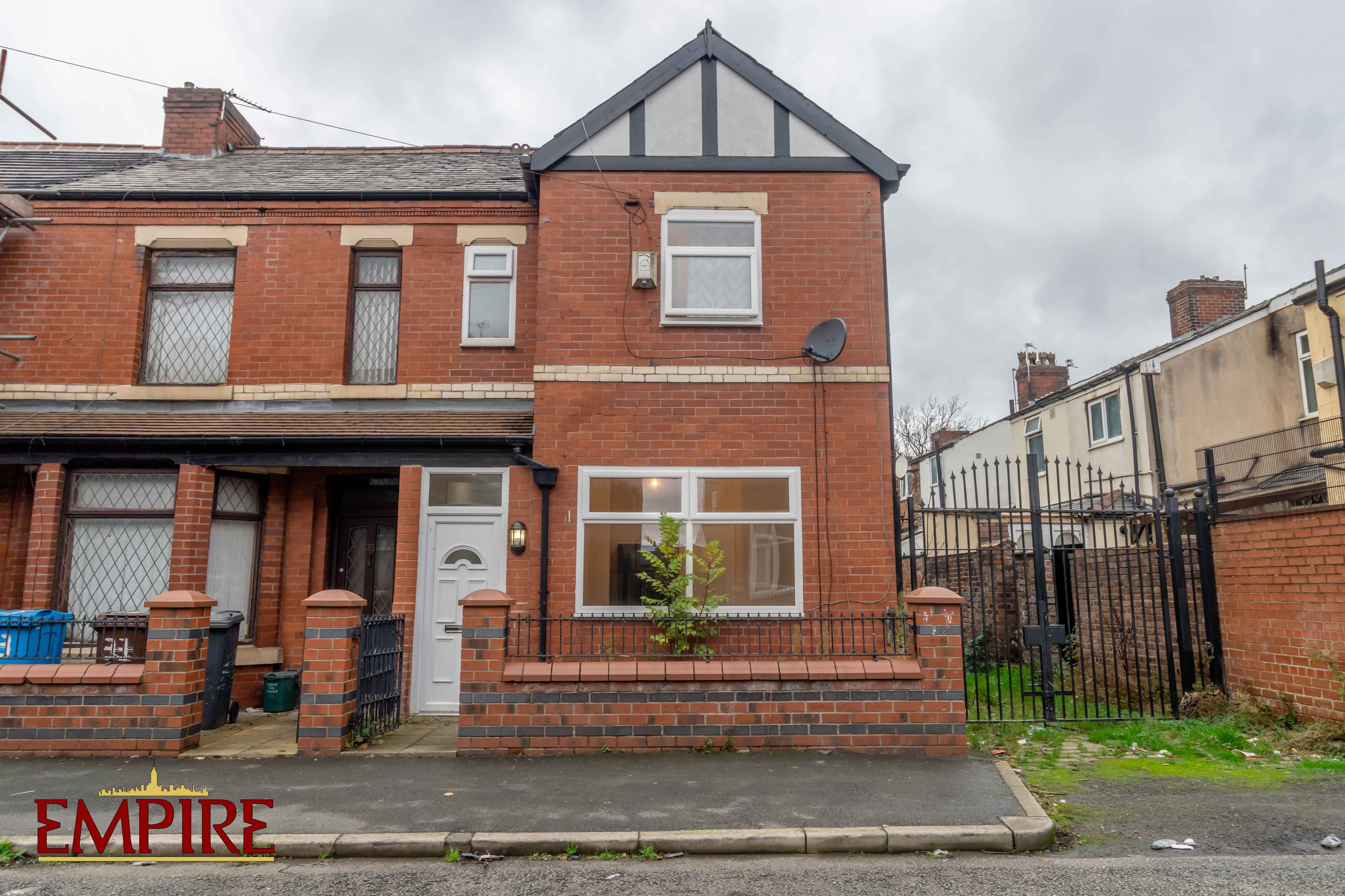 Barff Road, Manchester, M5 5ES