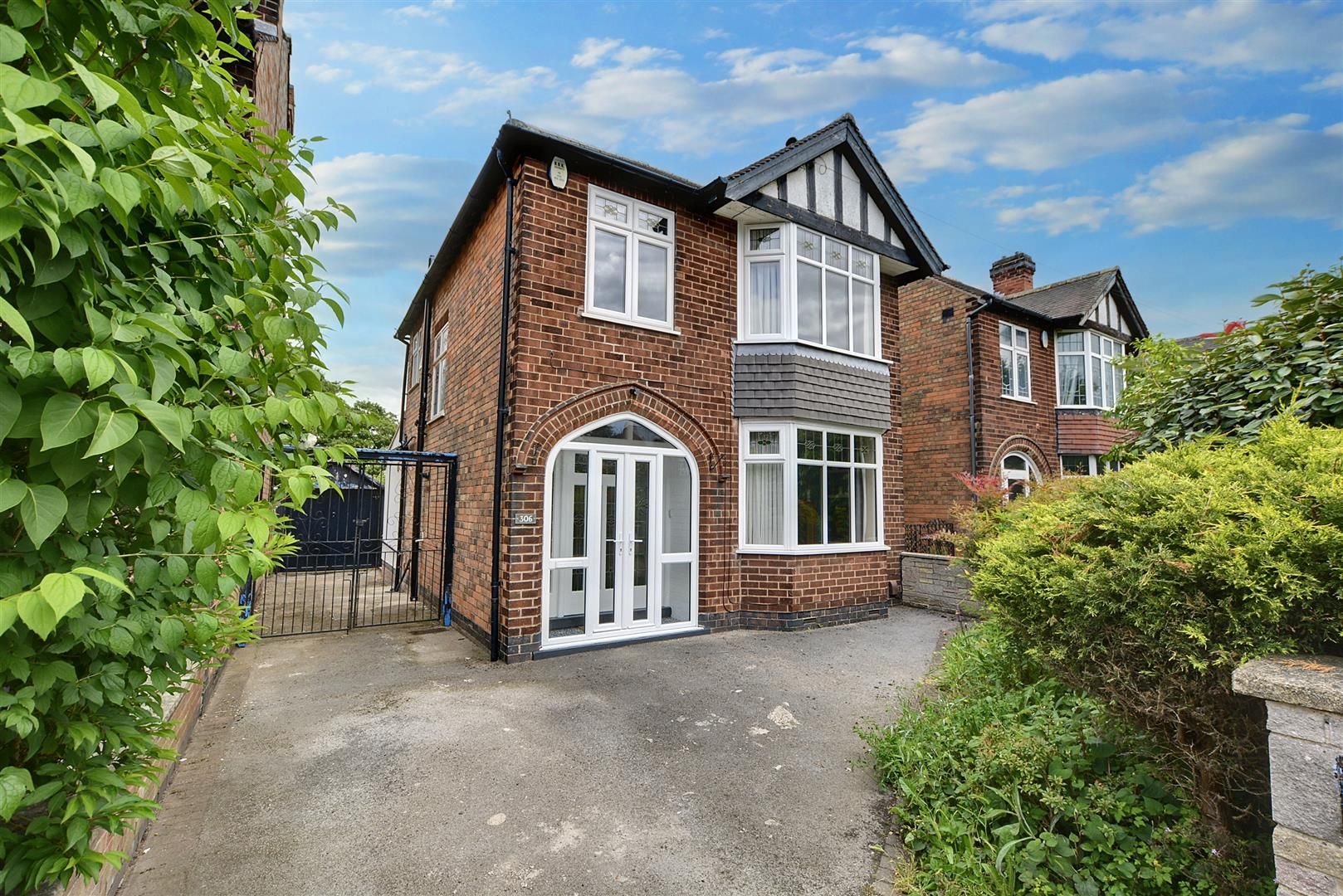 Wollaton Road, Beeston, Nottingham, NG9 2TD