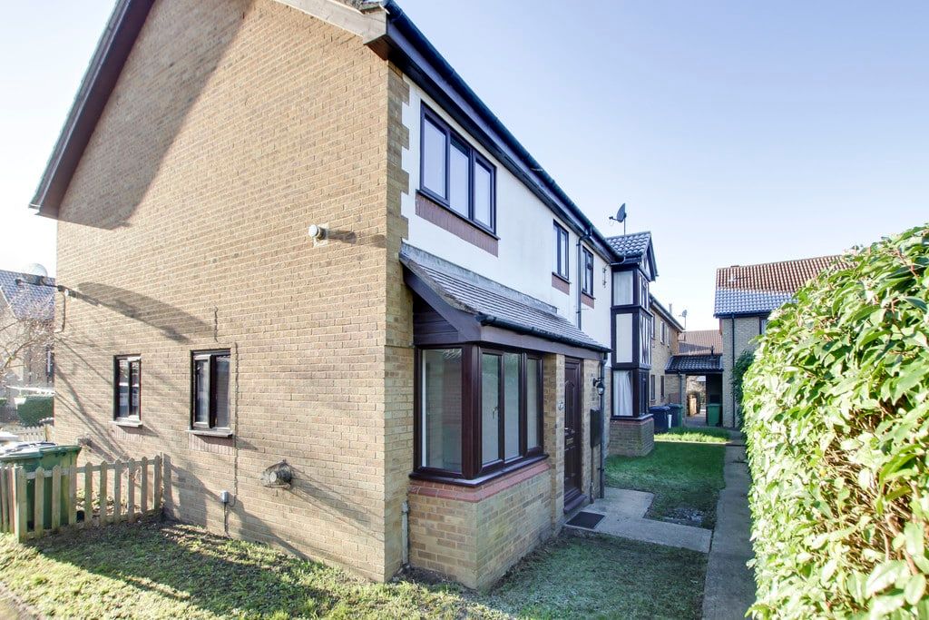 Lindisfarne Close, Eynesbury, St. Neots, PE19 2UT