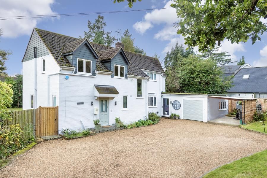 Tite Hill, Englefield Green, Surrey, TW20 0NF