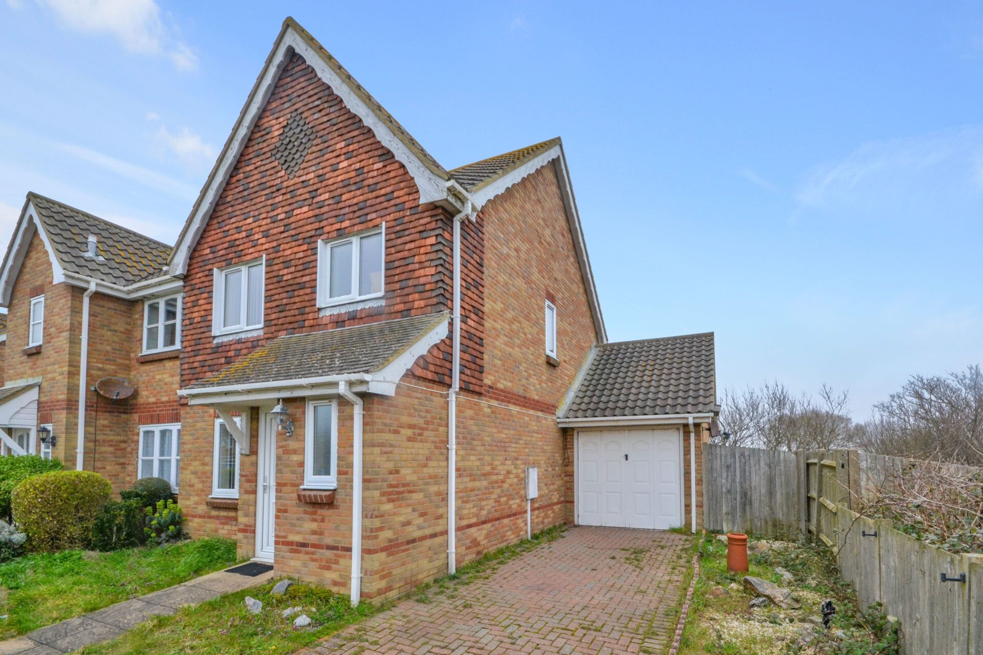 Oakham Drive, Lydd, Romney Marsh, Romney Marsh, TN29 9DL