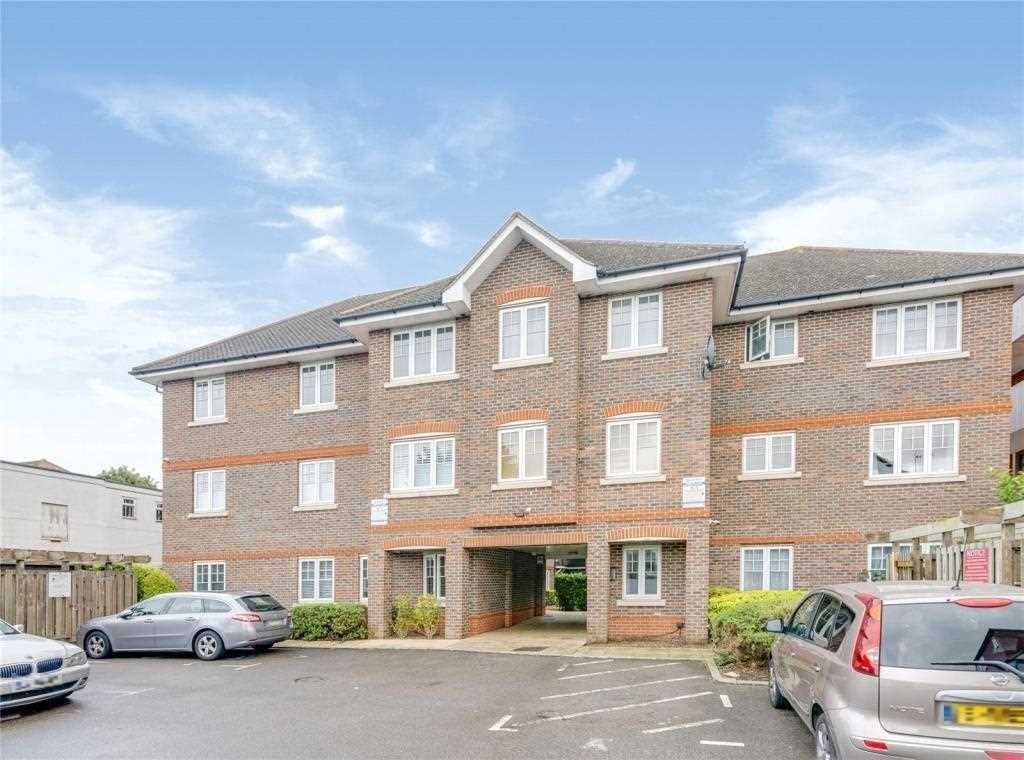 Fieldview Court, Farnburn Avenue, Slough, Berkshire, SL1 4XZ