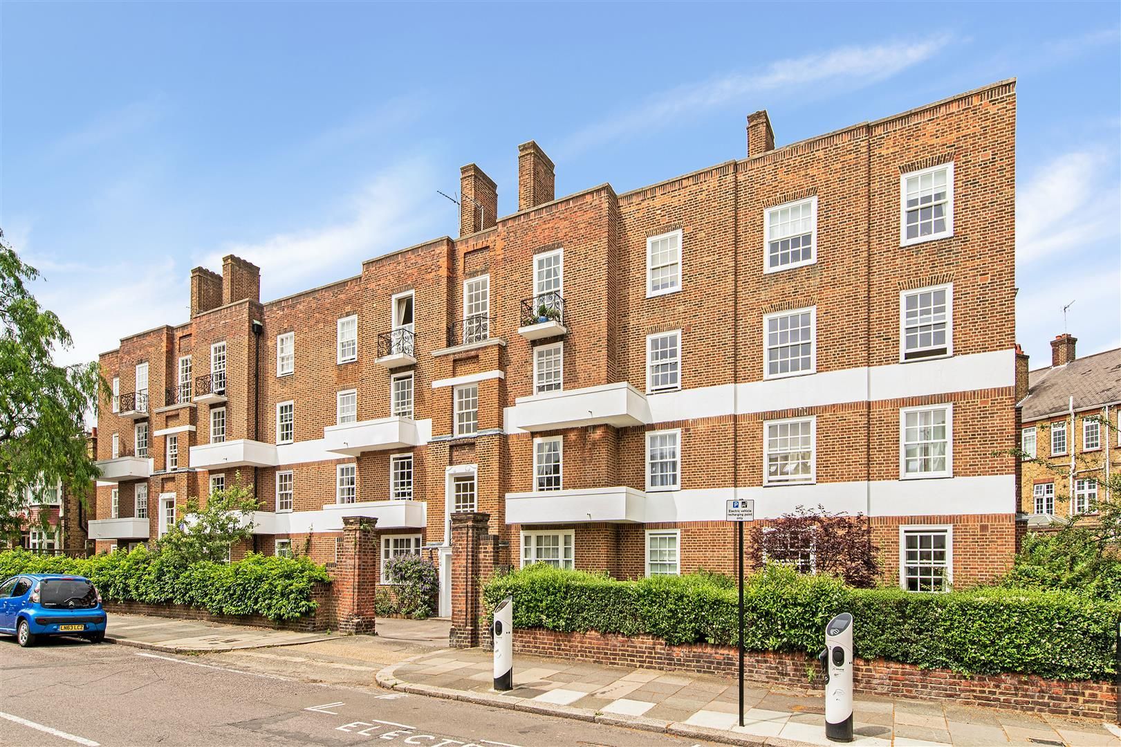 Cedar Court, East Sheen, SW14 8LY