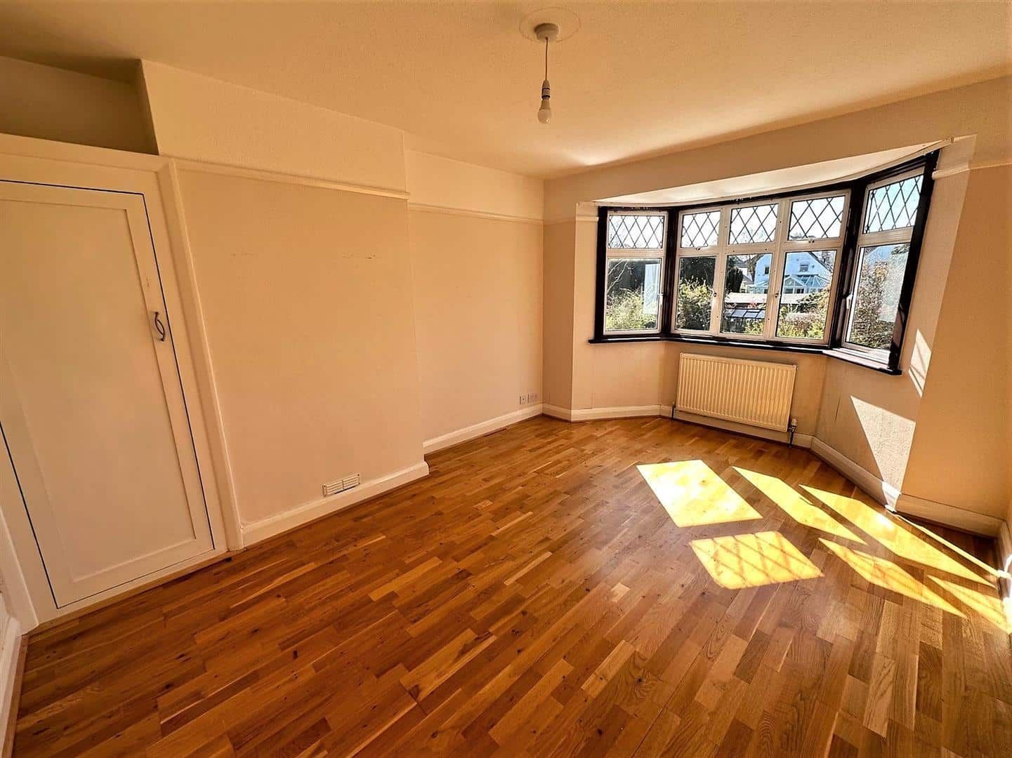 3 bed semidetached house to rent in Kingsway, Petts Wood Edmund