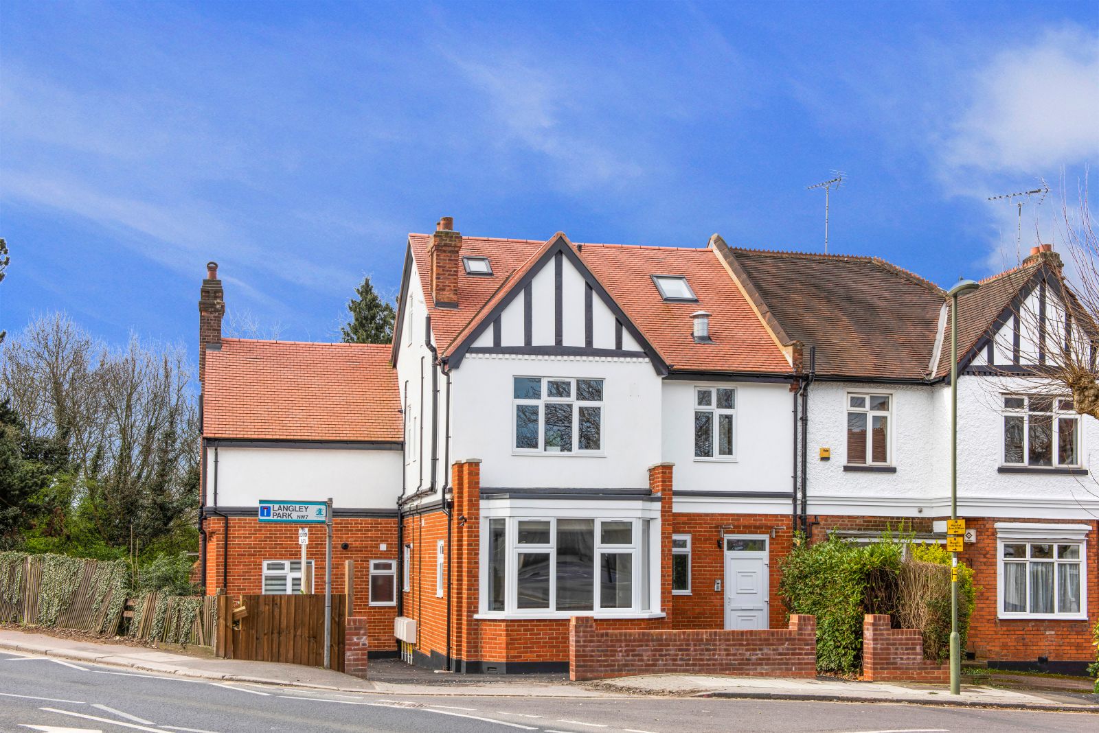 Langley Park, Mill Hill, London, NW7 2AA