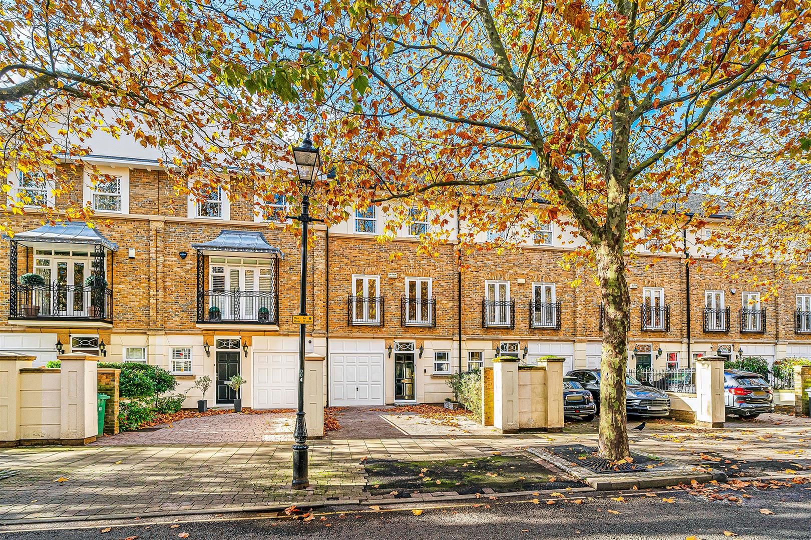 4 bed house to rent in Wyatt Drive, Barnes, SW13 James Anderson