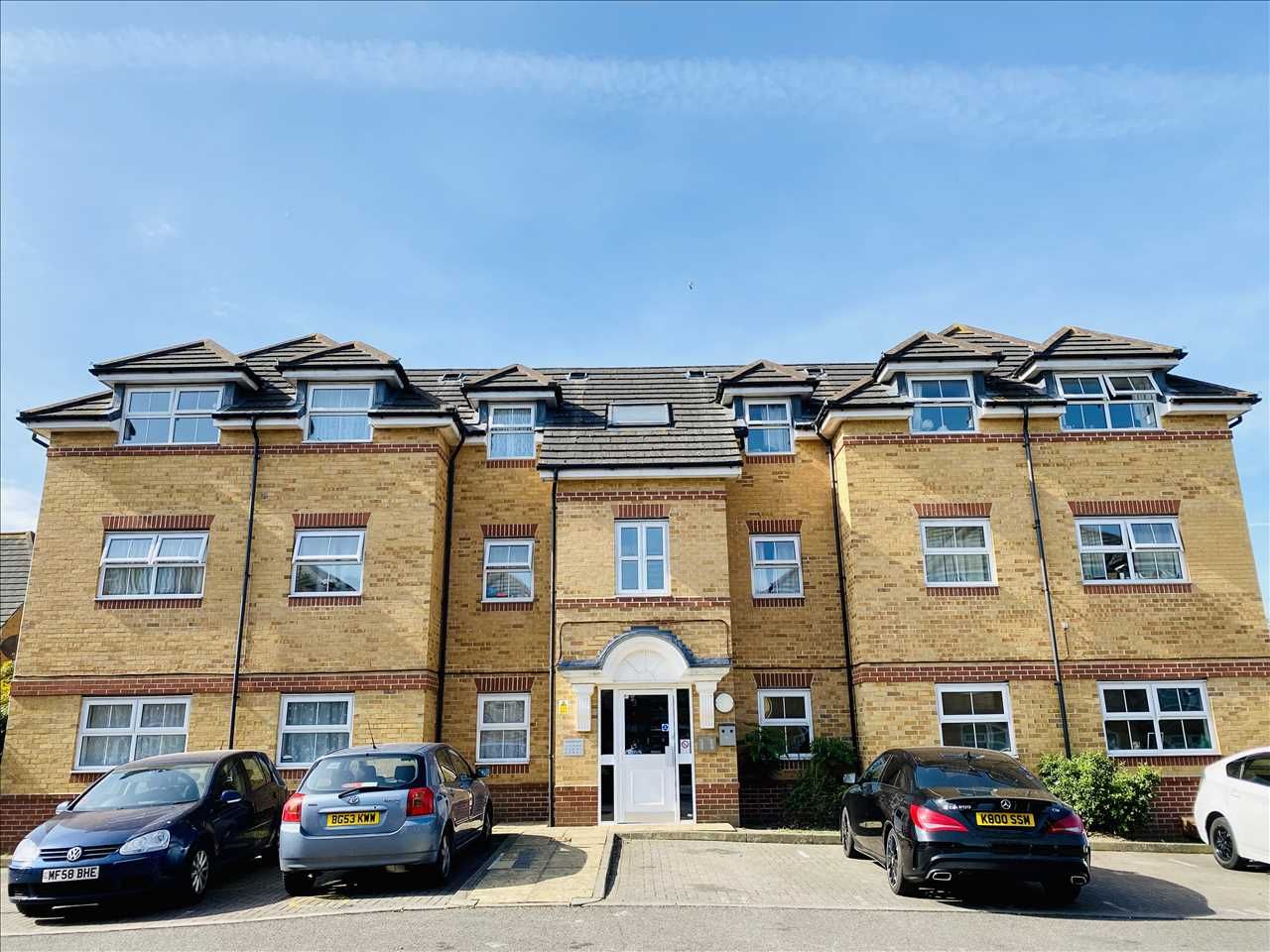 Sydenham Gardens, Slough, Berkshire, SL1 2PA