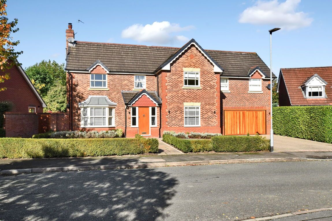 Calderfield Close, Stockton Heath, Warrington, WA4 6PJ