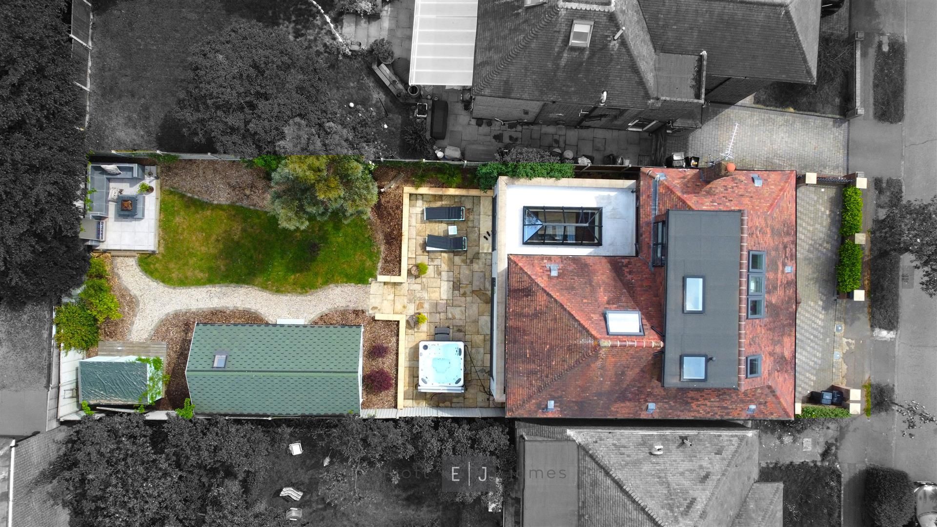 5 bed detached house for sale in Brancepeth Gardens, Buckhurst Hill