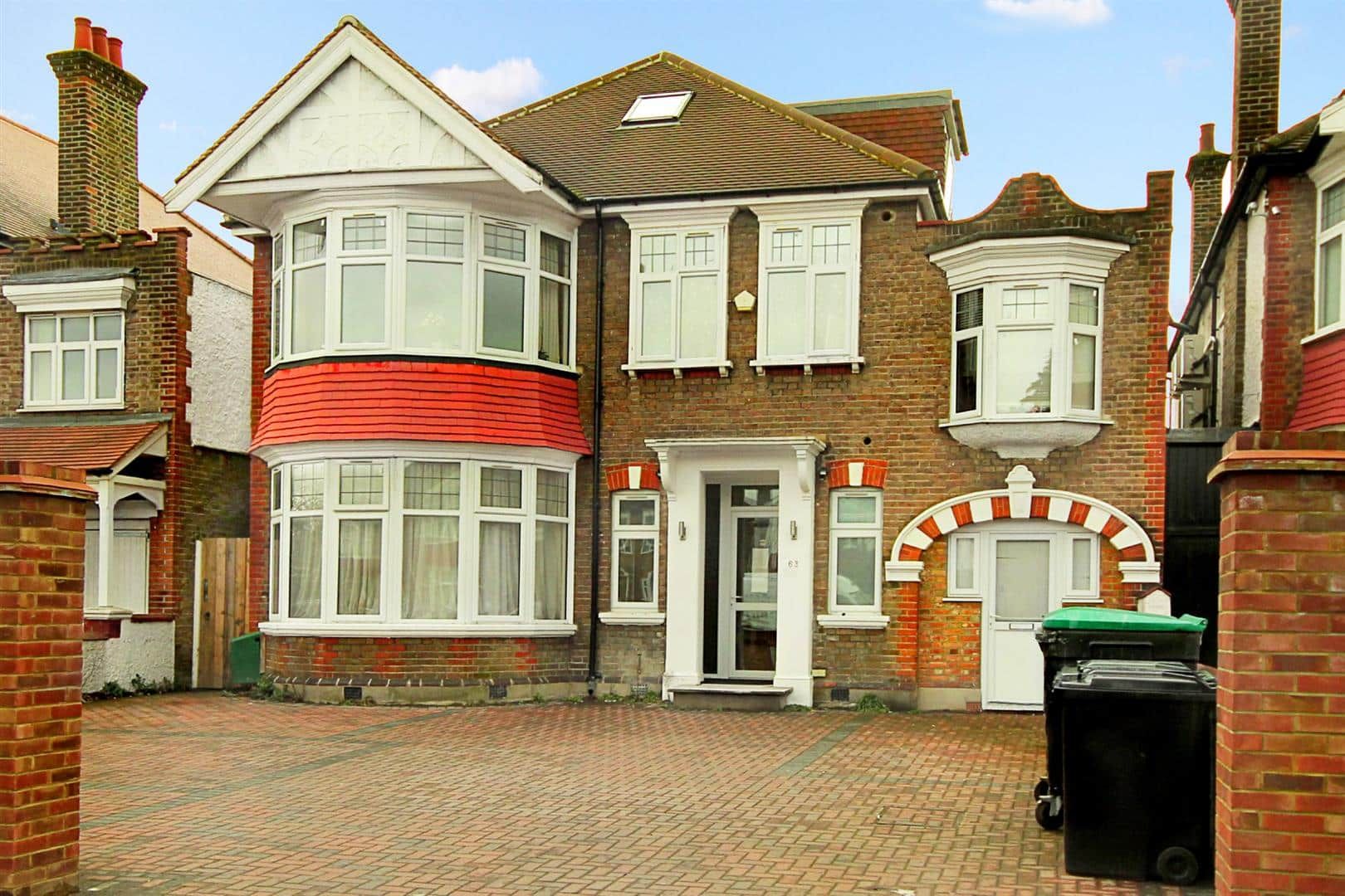 Gunnersbury Avenue, London, W5 4LP