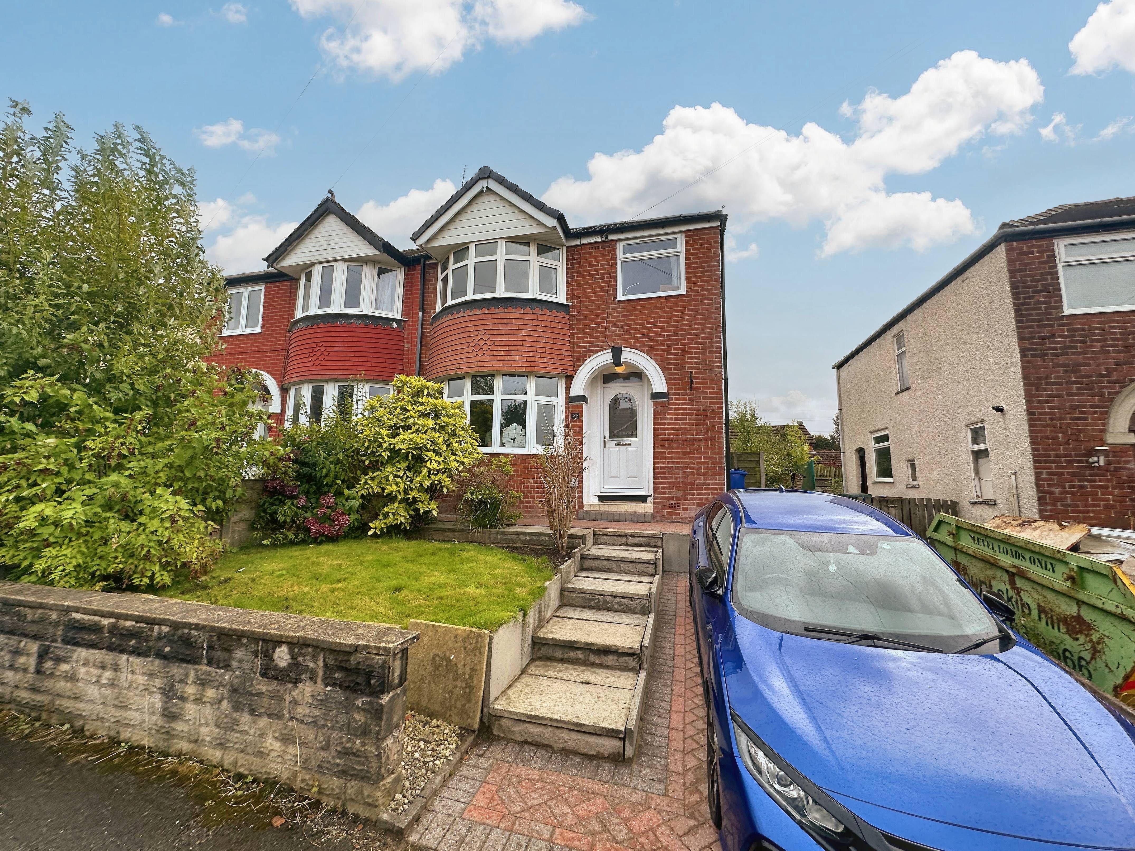 Kingsley Avenue, Whitefield, M45