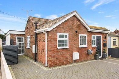 Pleasance Road North, Lydd On Sea, Romney Marsh, Romney Marsh, TN29 9NU