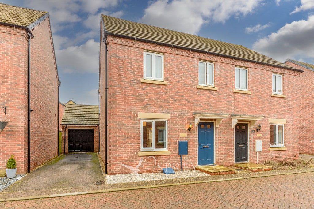 Cornflower Crescent, Barleythorpe, Oakham,