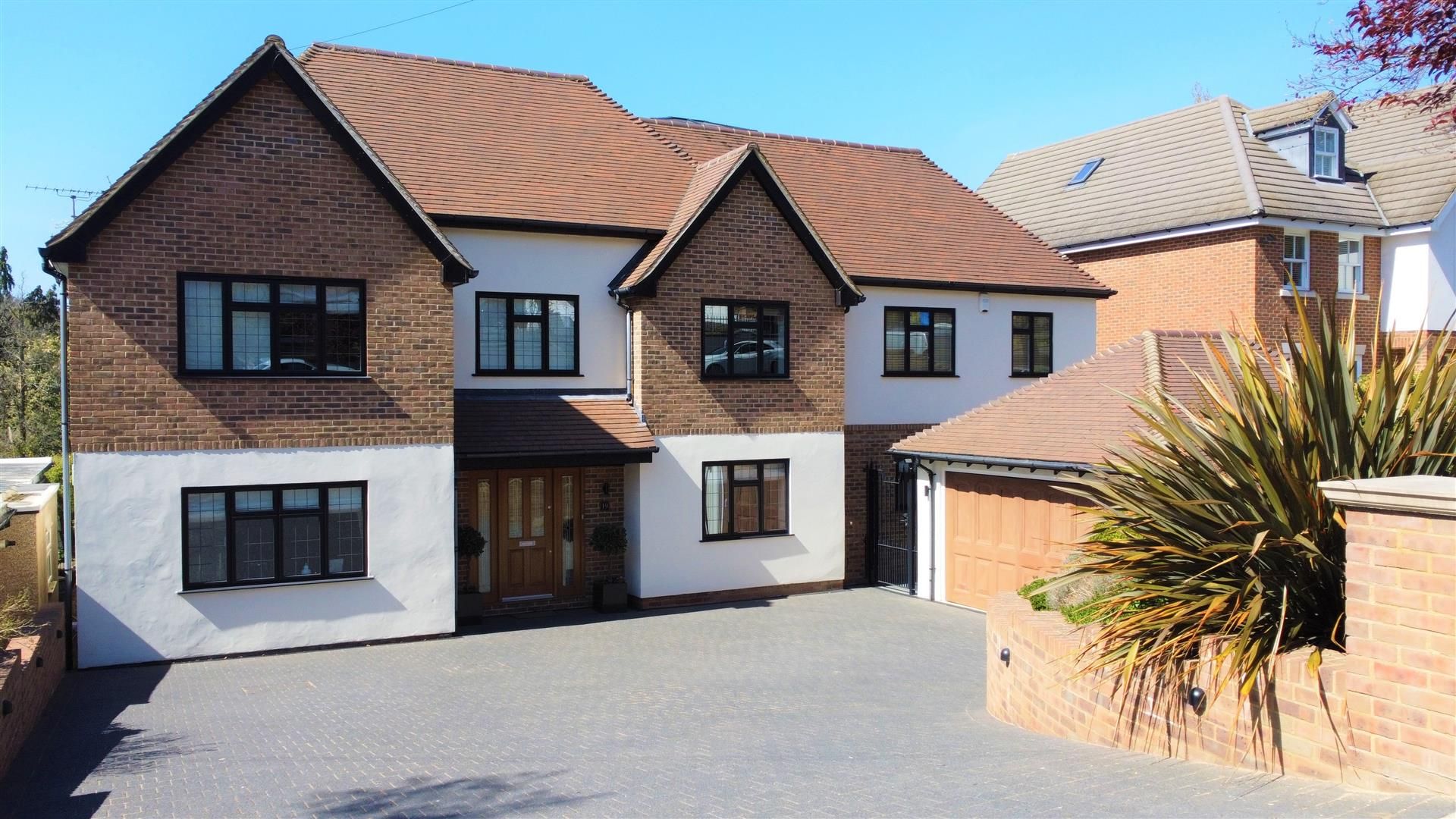 Eleven Acre Rise, Loughton