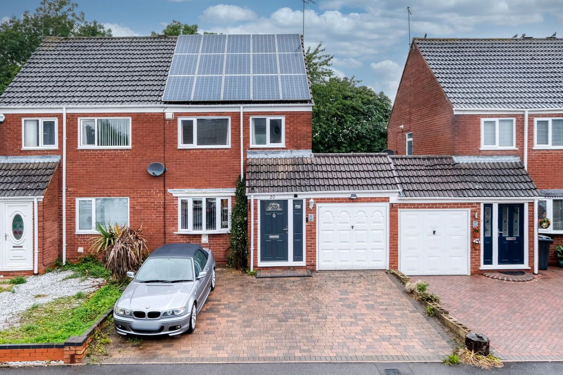 Lassington Close, Winyates West, Redditch, B98 0LW